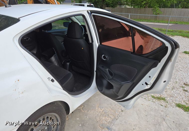 image for item ED2009 2015 Nissan Versa 