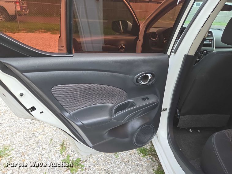 image for item ED2009 2015 Nissan Versa 