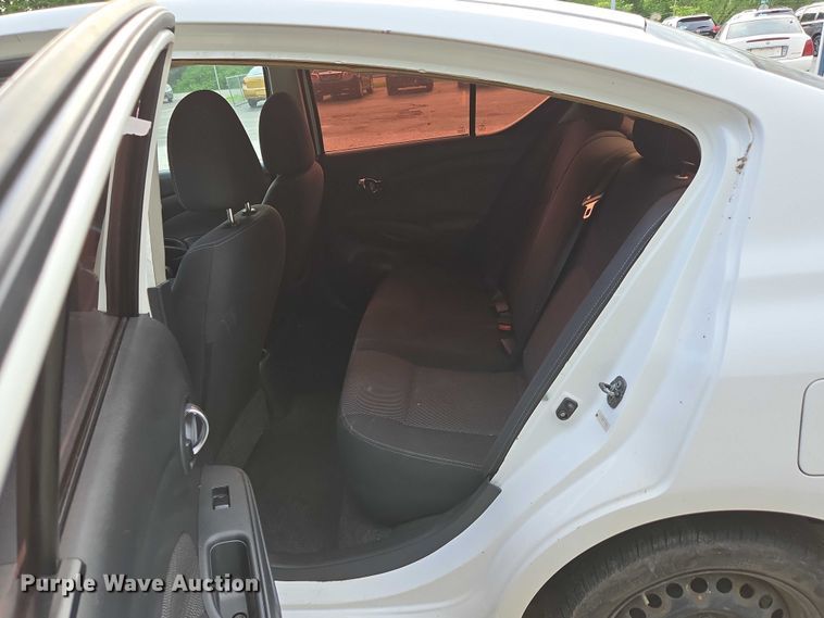 image for item ED2009 2015 Nissan Versa 