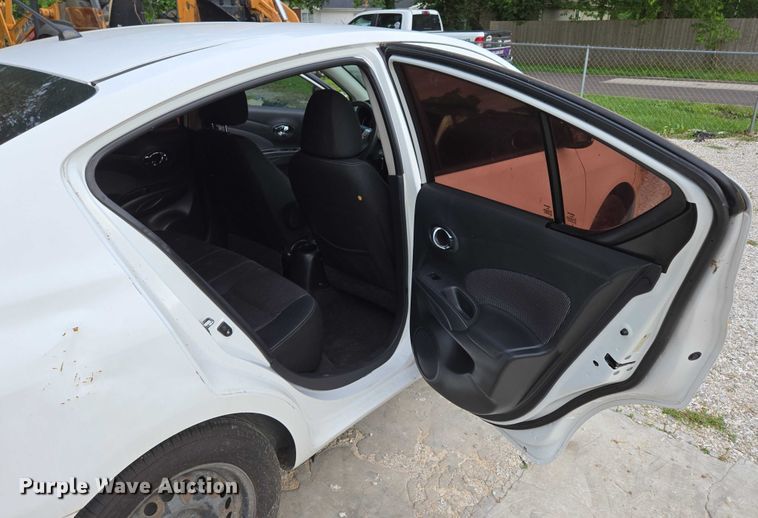 image for item ED2009 2015 Nissan Versa 