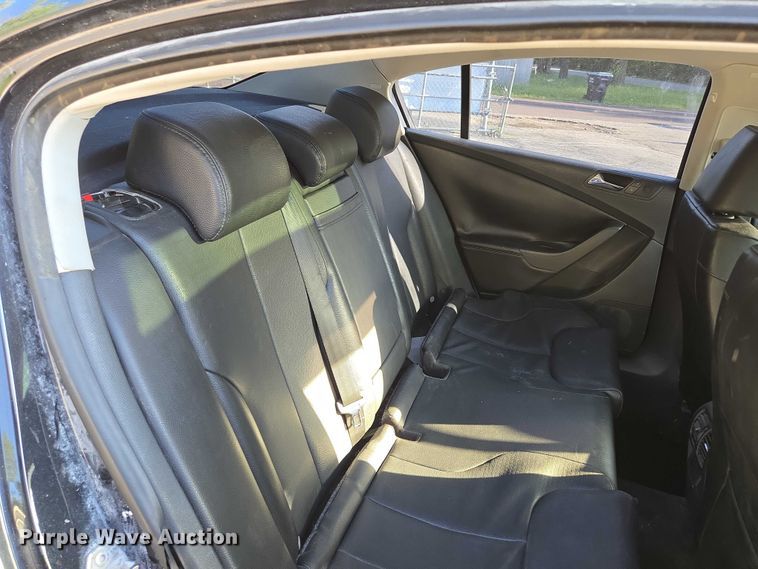 image for item ED2010 2007 Volkswagen Passat 