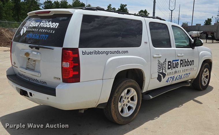 image for item ED2016 2012 Chevrolet Suburban 1500 SUV