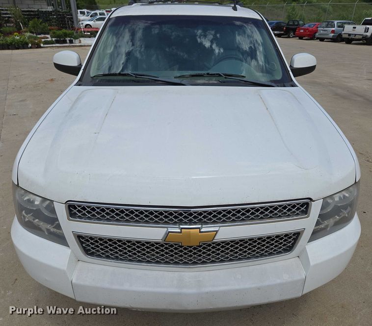 image for item ED2016 2012 Chevrolet Suburban 1500 SUV