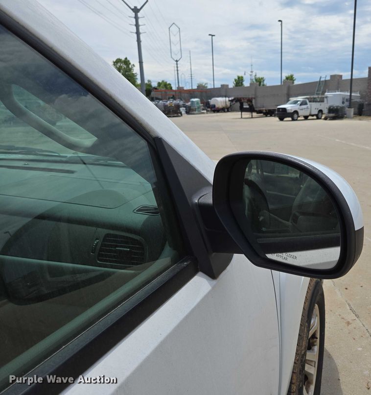 image for item ED2016 2012 Chevrolet Suburban 1500 SUV