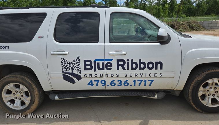 image for item ED2016 2012 Chevrolet Suburban 1500 SUV