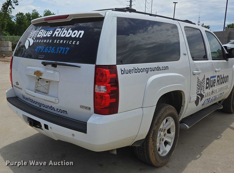 image for item ED2016 2012 Chevrolet Suburban 1500 SUV
