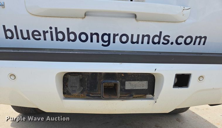 image for item ED2016 2012 Chevrolet Suburban 1500 SUV