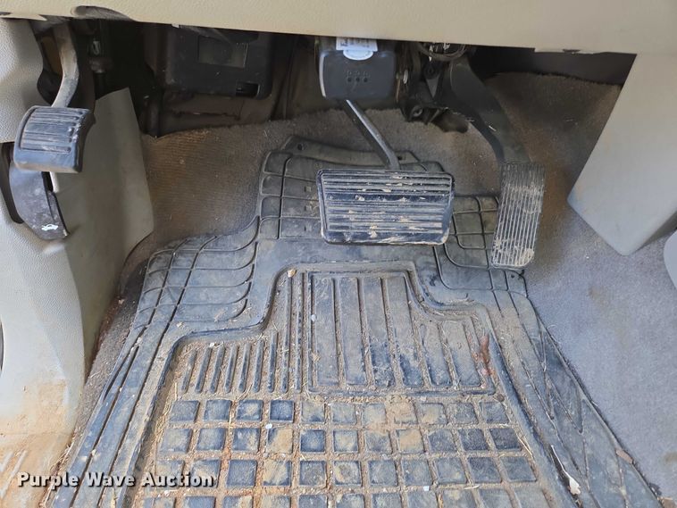 image for item ED2016 2012 Chevrolet Suburban 1500 SUV