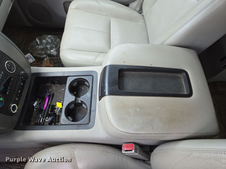 image for item ED2016 2012 Chevrolet Suburban 1500 SUV