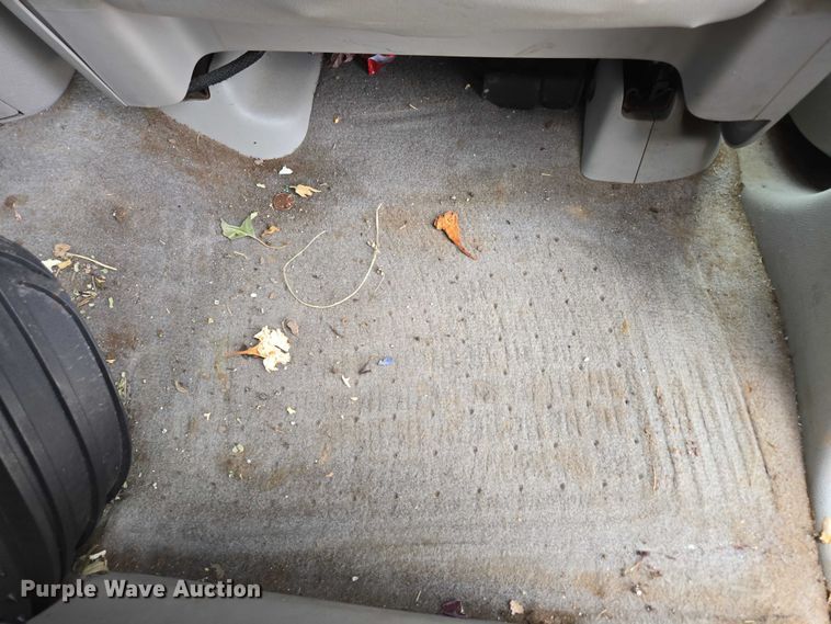 image for item ED2016 2012 Chevrolet Suburban 1500 SUV