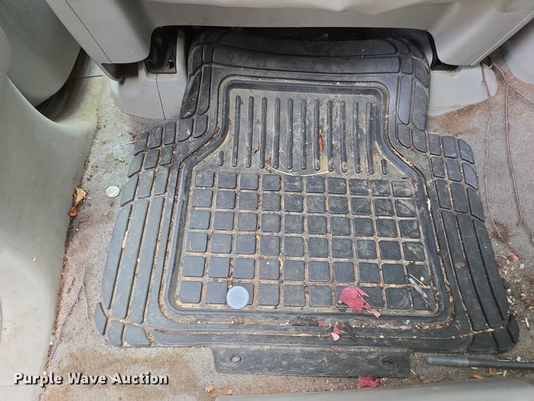 image for item ED2016 2012 Chevrolet Suburban 1500 SUV