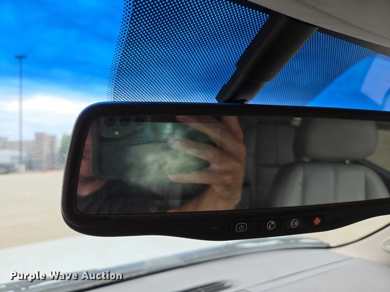 image for item ED2016 2012 Chevrolet Suburban 1500 SUV