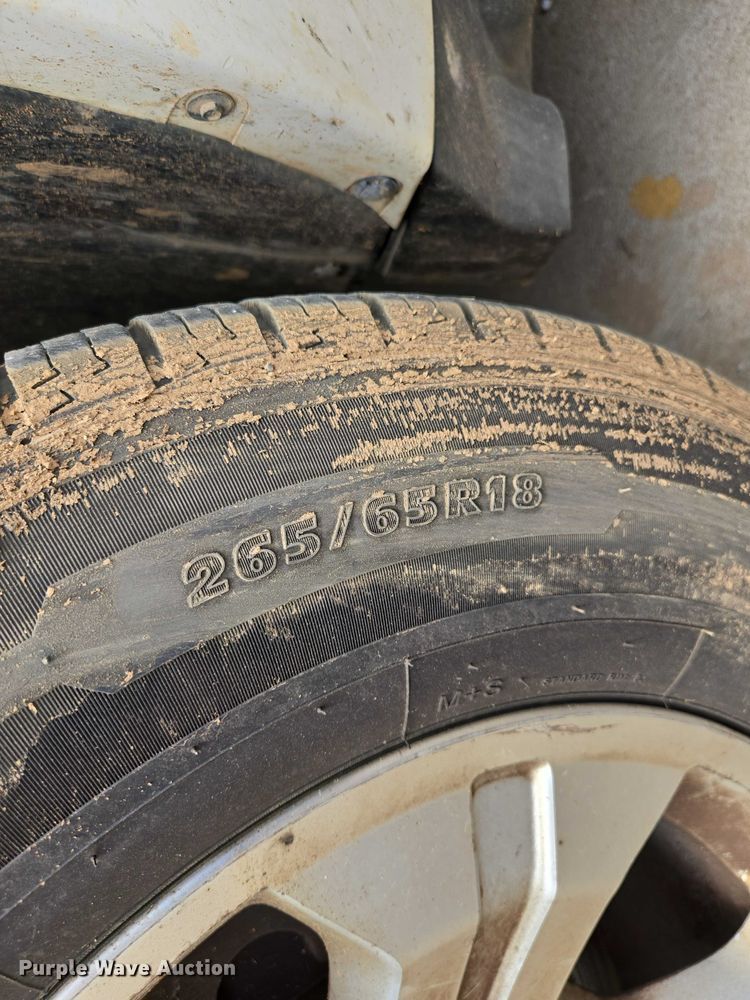 image for item ED2016 2012 Chevrolet Suburban 1500 SUV