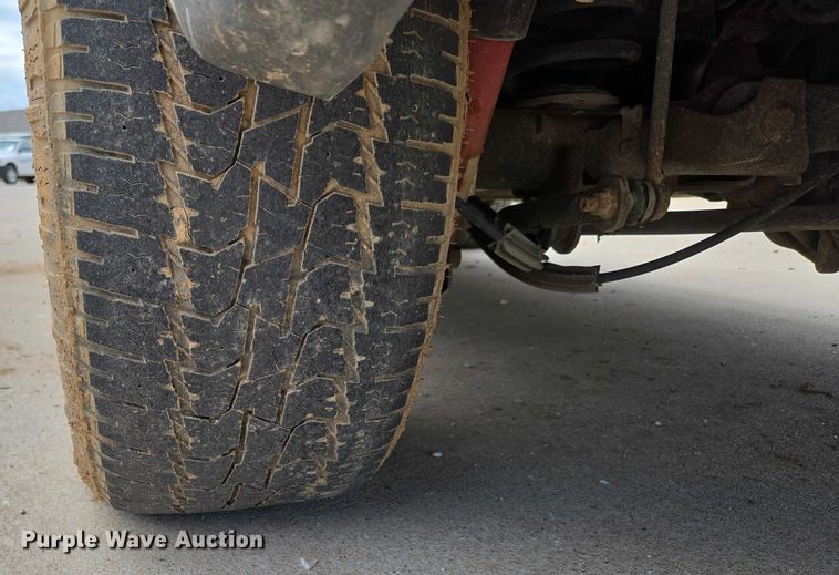 image for item ED2016 2012 Chevrolet Suburban 1500 SUV