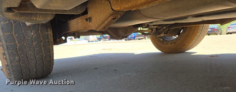 image for item ED2017 2007 Chevrolet Avalanche pickup truck