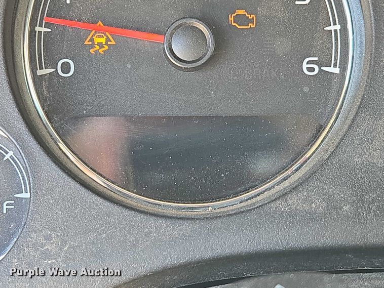 image for item ED2017 2007 Chevrolet Avalanche pickup truck