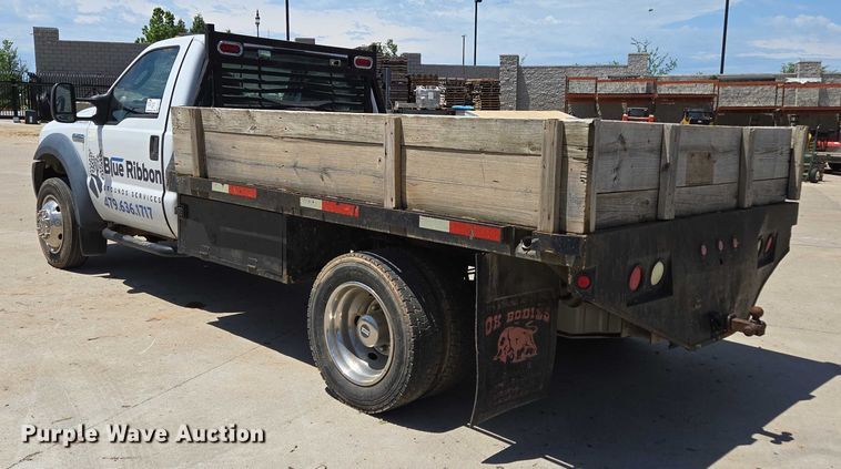 image for item ED2018 2006 Ford F450 Super Duty flatbed pickup truck