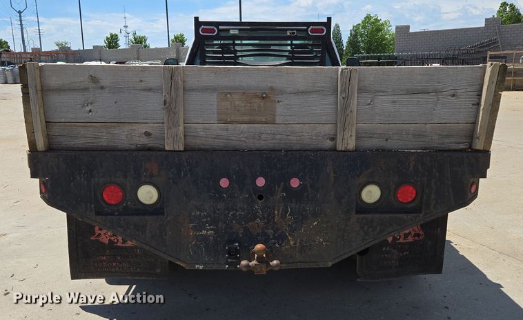 image for item ED2018 2006 Ford F450 Super Duty flatbed pickup truck