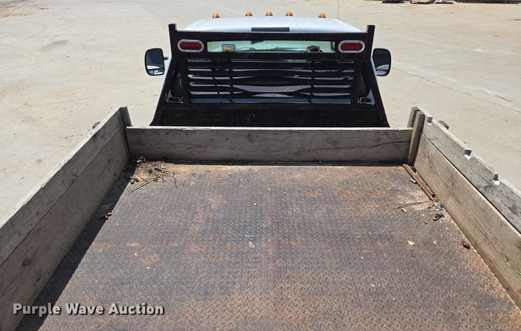 image for item ED2018 2006 Ford F450 Super Duty flatbed pickup truck