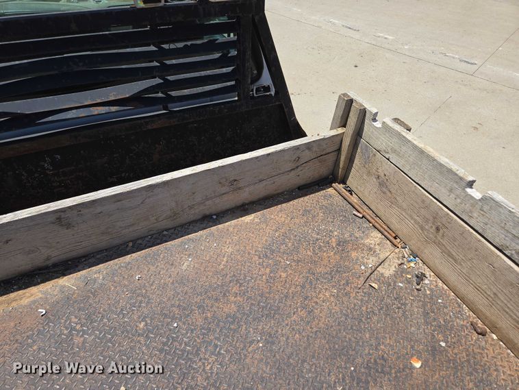 image for item ED2018 2006 Ford F450 Super Duty flatbed pickup truck