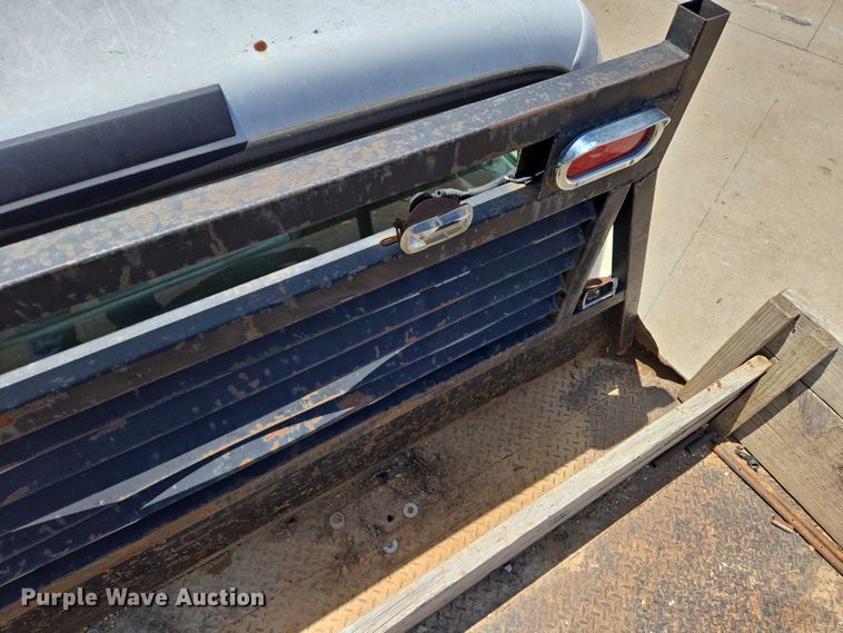 image for item ED2018 2006 Ford F450 Super Duty flatbed pickup truck