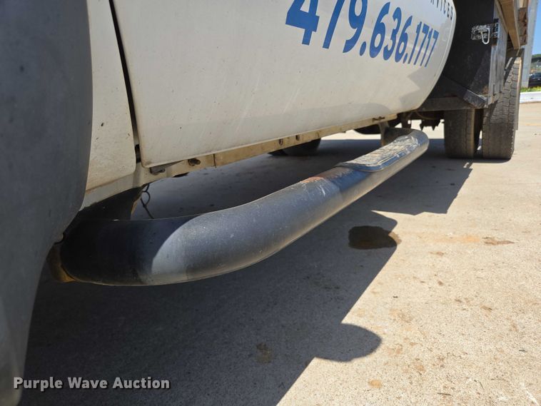 image for item ED2018 2006 Ford F450 Super Duty flatbed pickup truck