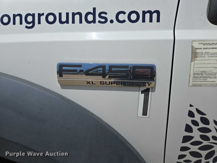 image for item ED2018 2006 Ford F450 Super Duty flatbed pickup truck