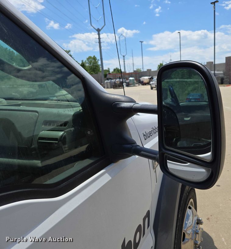 image for item ED2018 2006 Ford F450 Super Duty flatbed pickup truck