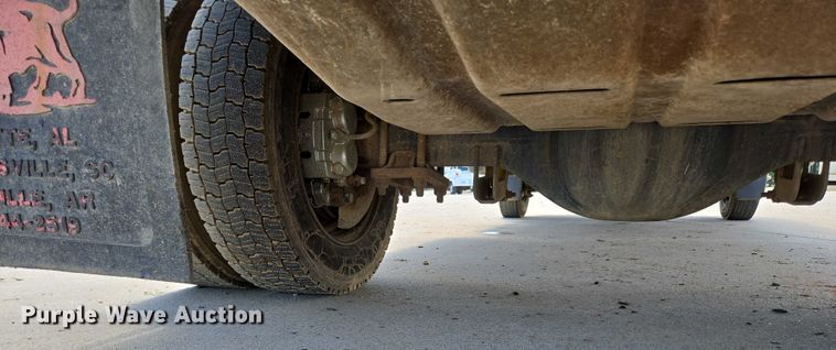 image for item ED2018 2006 Ford F450 Super Duty flatbed pickup truck