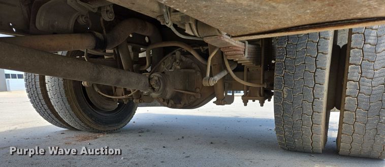 image for item ED2018 2006 Ford F450 Super Duty flatbed pickup truck