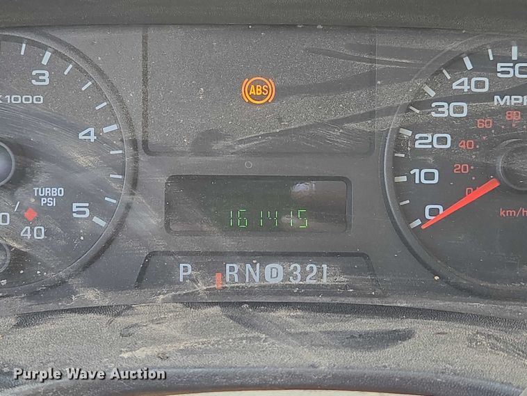 image for item ED2018 2006 Ford F450 Super Duty flatbed pickup truck