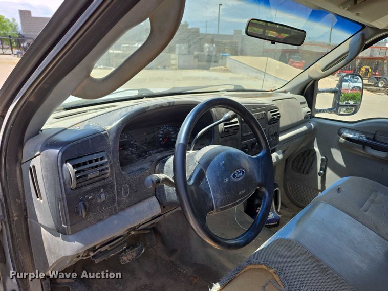 image for item ED2018 2006 Ford F450 Super Duty flatbed pickup truck