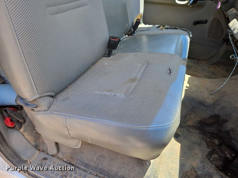 image for item ED2018 2006 Ford F450 Super Duty flatbed pickup truck