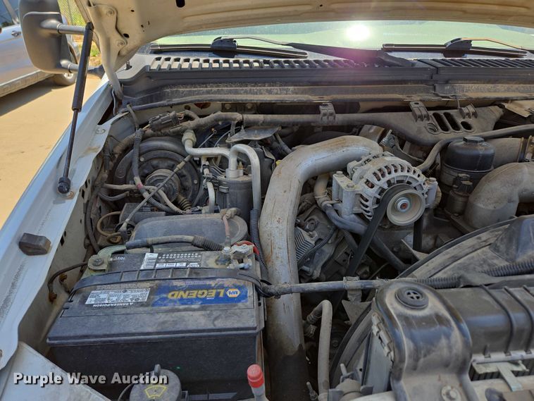 image for item ED2018 2006 Ford F450 Super Duty flatbed pickup truck