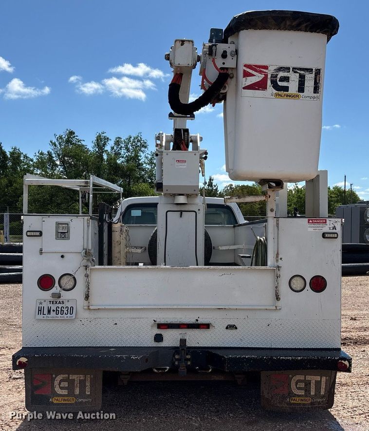 image for item EF3114 2016 Ford F350 Super Duty bucket truck