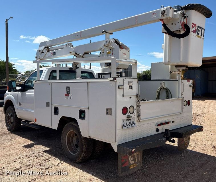 image for item EF3114 2016 Ford F350 Super Duty bucket truck