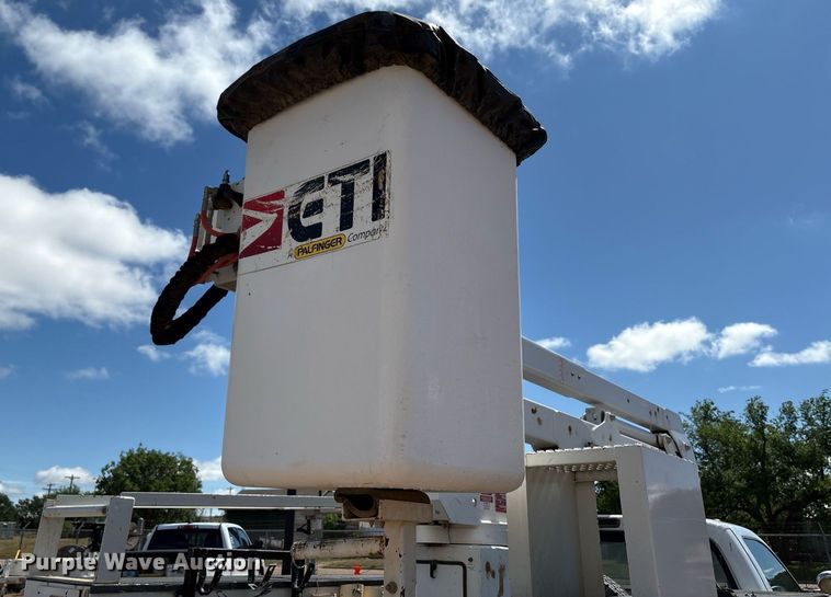 image for item EF3114 2016 Ford F350 Super Duty bucket truck