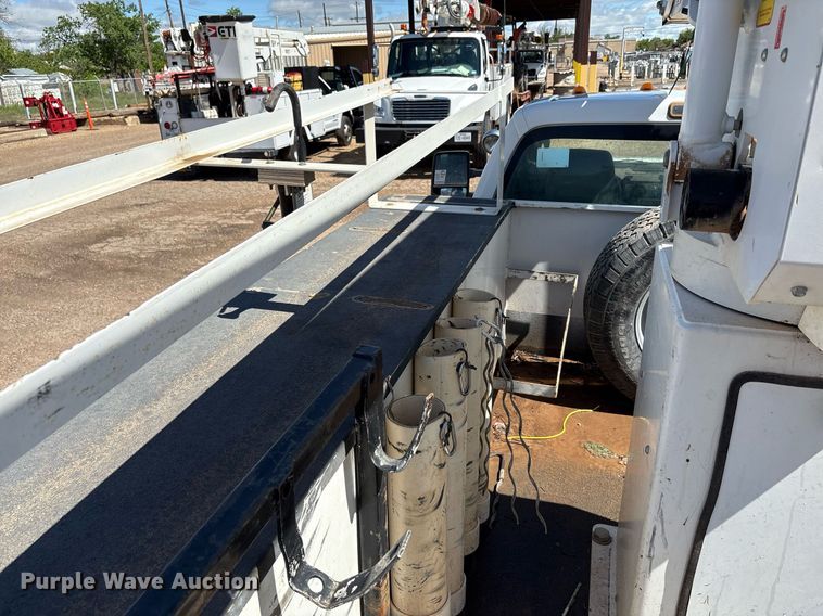 image for item EF3114 2016 Ford F350 Super Duty bucket truck