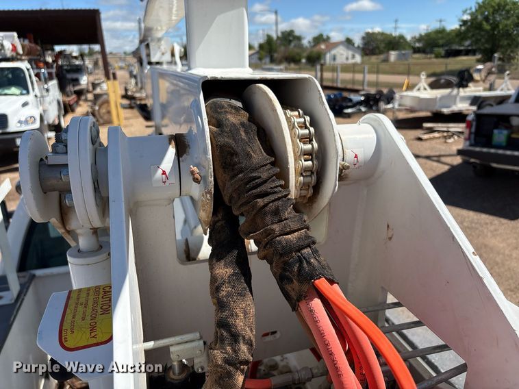 image for item EF3114 2016 Ford F350 Super Duty bucket truck