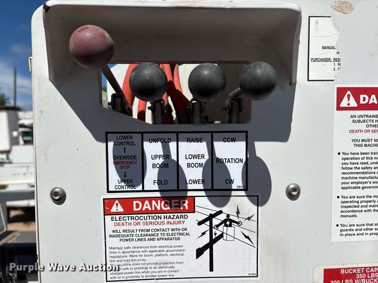 image for item EF3114 2016 Ford F350 Super Duty bucket truck