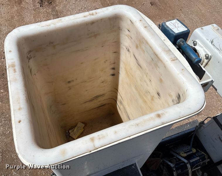 image for item EF3114 2016 Ford F350 Super Duty bucket truck