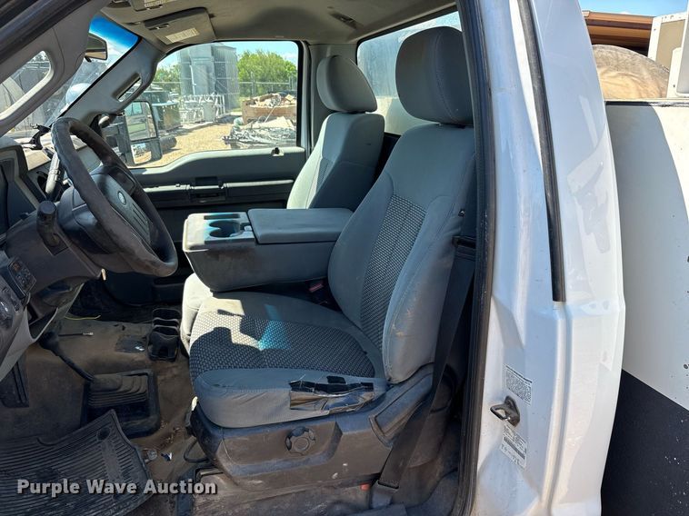 image for item EF3114 2016 Ford F350 Super Duty bucket truck