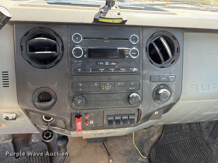 image for item EF3114 2016 Ford F350 Super Duty bucket truck