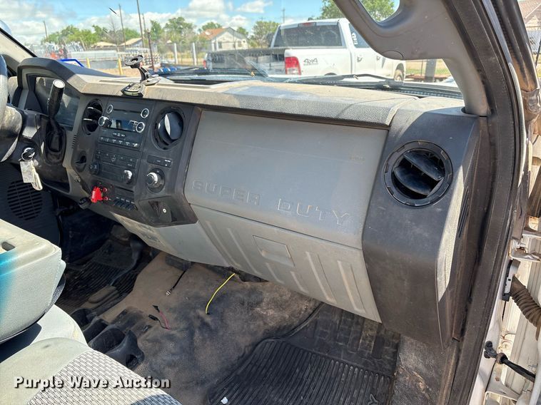 image for item EF3114 2016 Ford F350 Super Duty bucket truck