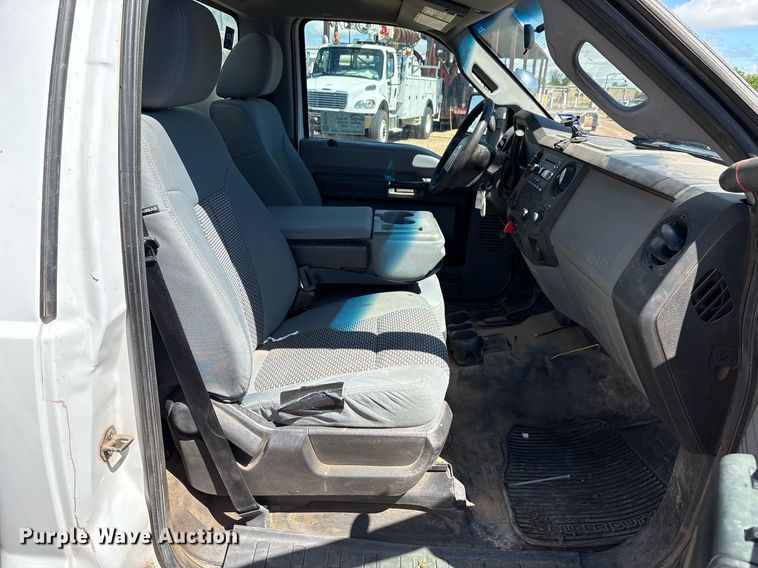 image for item EF3114 2016 Ford F350 Super Duty bucket truck