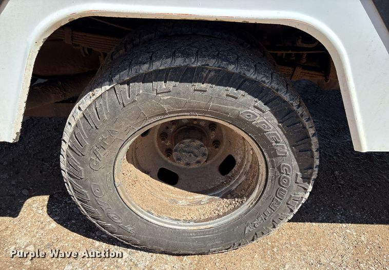 image for item EF3114 2016 Ford F350 Super Duty bucket truck