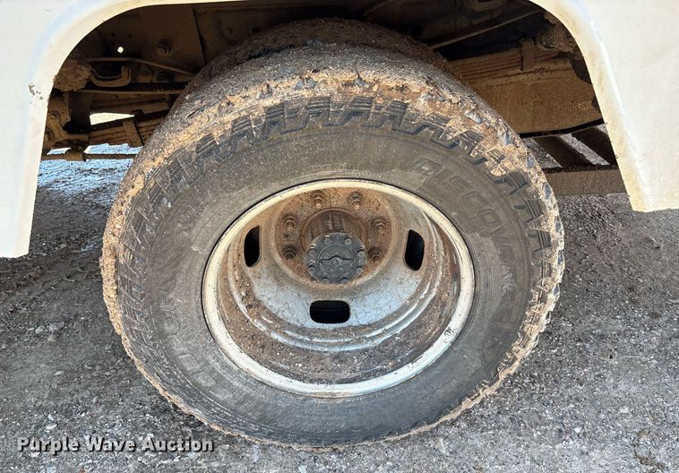 image for item EF3114 2016 Ford F350 Super Duty bucket truck