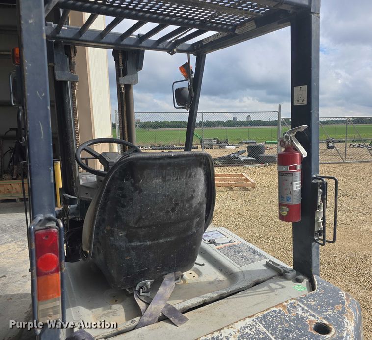 image for item EF3520 Komatsu FG15C-15 forklift