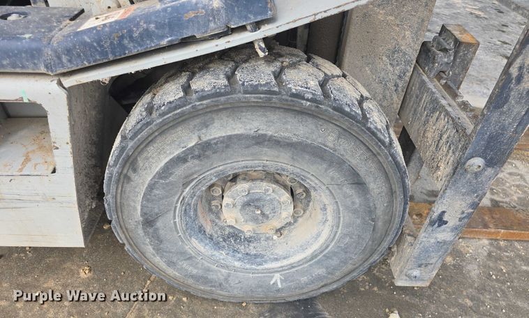 image for item EF3520 Komatsu FG15C-15 forklift