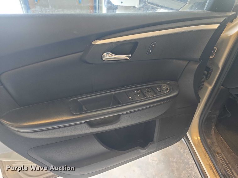 image for item EF3523 2011 Chevrolet Traverse  SUV